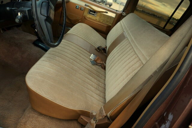 1988 Chevrolet Suburban Silverado 20 - photo 12