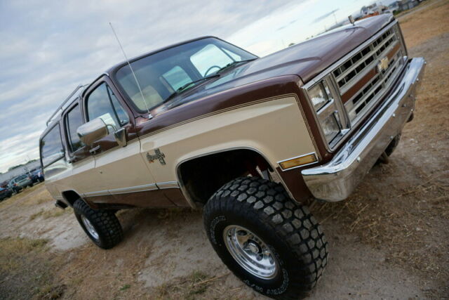 1988 Chevrolet Suburban Silverado 20 - photo 4