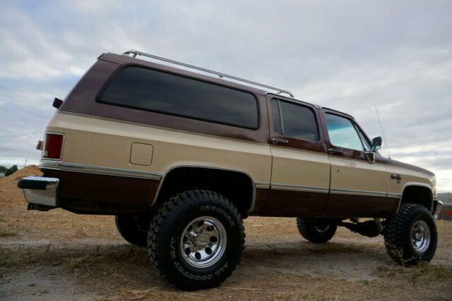 1988 Chevrolet Suburban Silverado 20 - photo 5