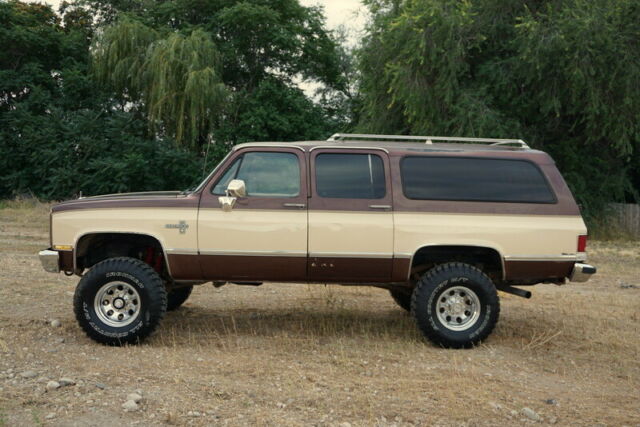 1988 Chevrolet Suburban Silverado 20 - photo 6