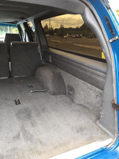 1988 Chevrolet Suburban Silverado 7.4L V8 SUV - photo 9