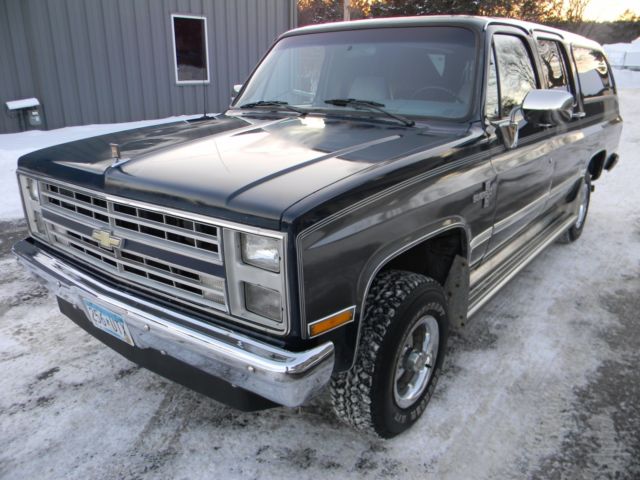 **1988 Chevrolet Suburban**53,000 ORIGINAL MILES**4X4**1 FAMILY OWNED**SILVERADO 1988 Chevrolet Suburban Silverado