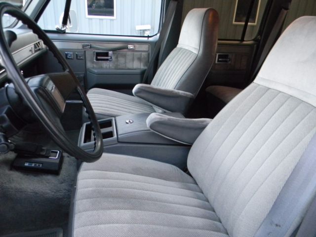 1988 Chevrolet Suburban Silverado - photo 12