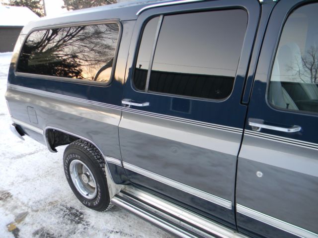1988 Chevrolet Suburban Silverado - photo 7