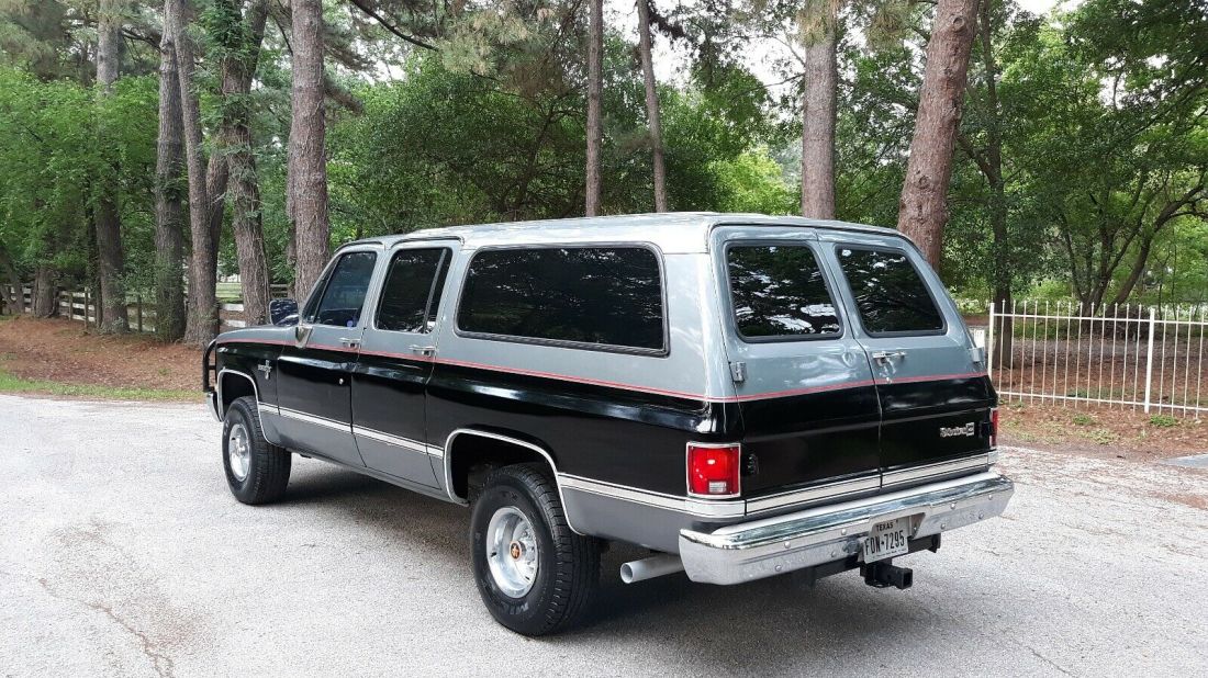 1988 Chevrolet V10 Suburban V10 - photo 3