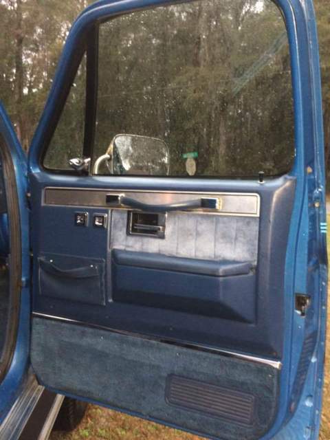1988 Chevrolet Suburban Silverado 2500 - photo 10