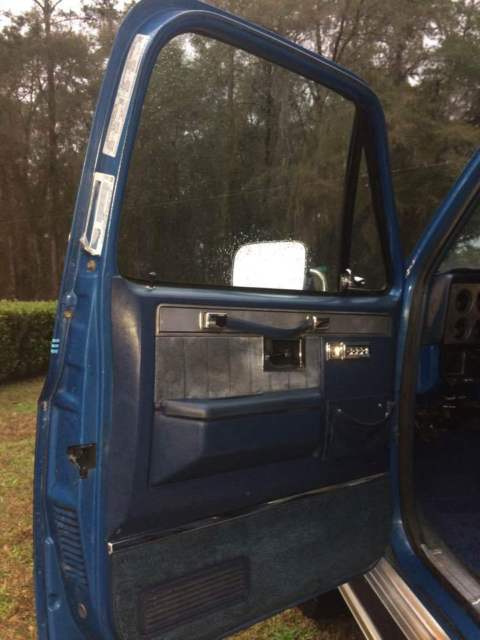 1988 Chevrolet Suburban Silverado 2500 - photo 12