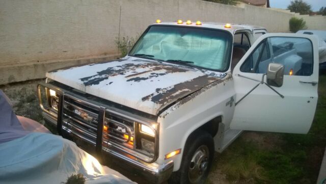 1988 Chevrolet V30 1Ton 454 4WD Dually 1988 Chevrolet C/K Pickup 3500 Silverado