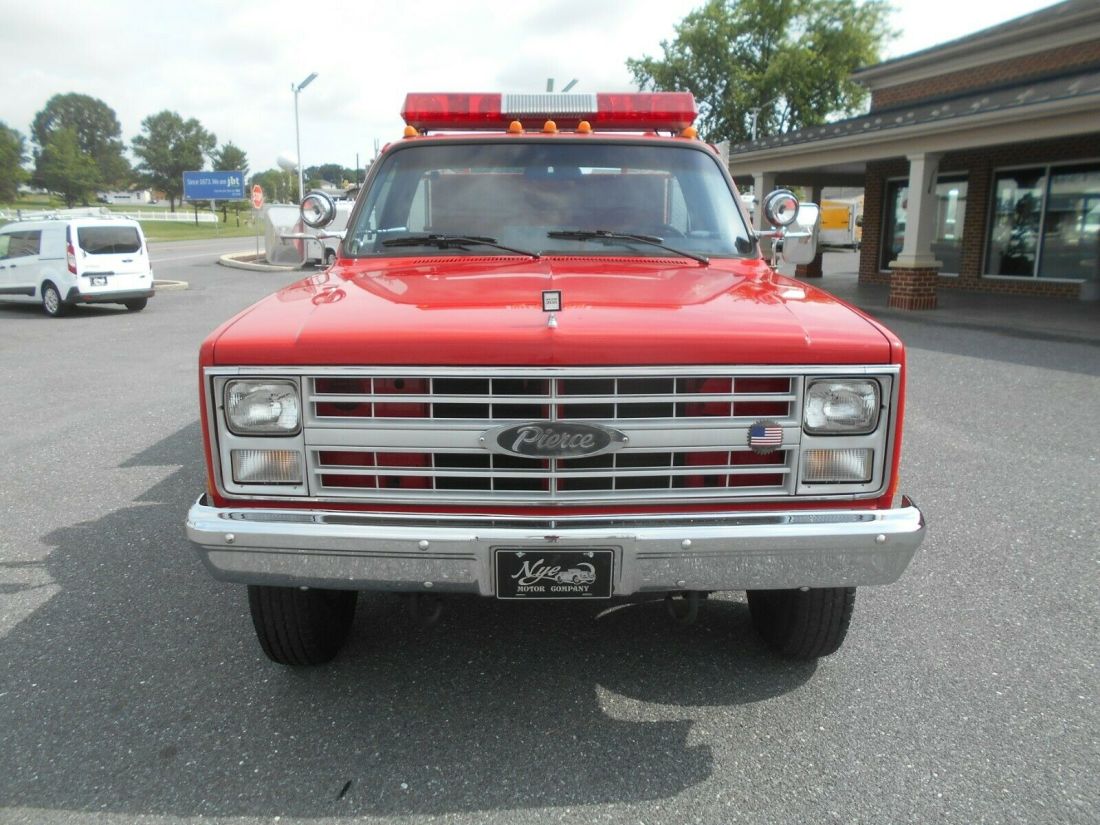 1988 Chevrolet C/K Pickup 3500 Custom Deluxe - photo 2
