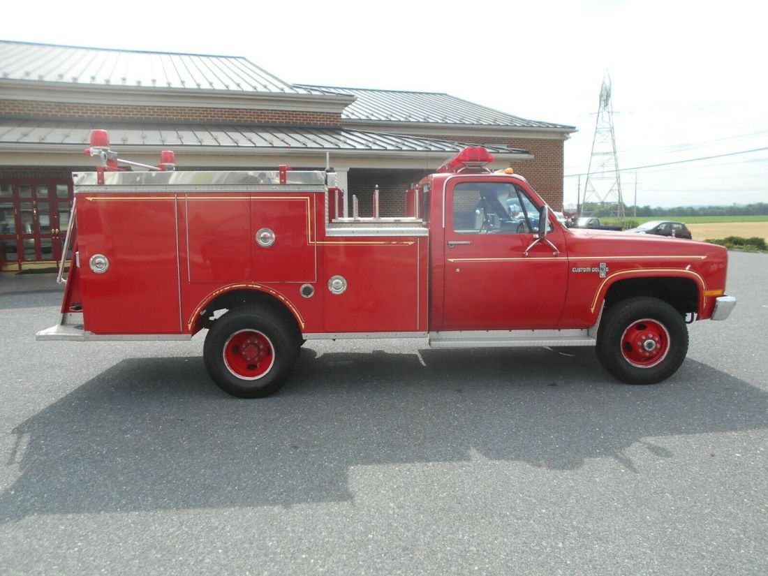1988 Chevrolet C/K Pickup 3500 Custom Deluxe - photo 5