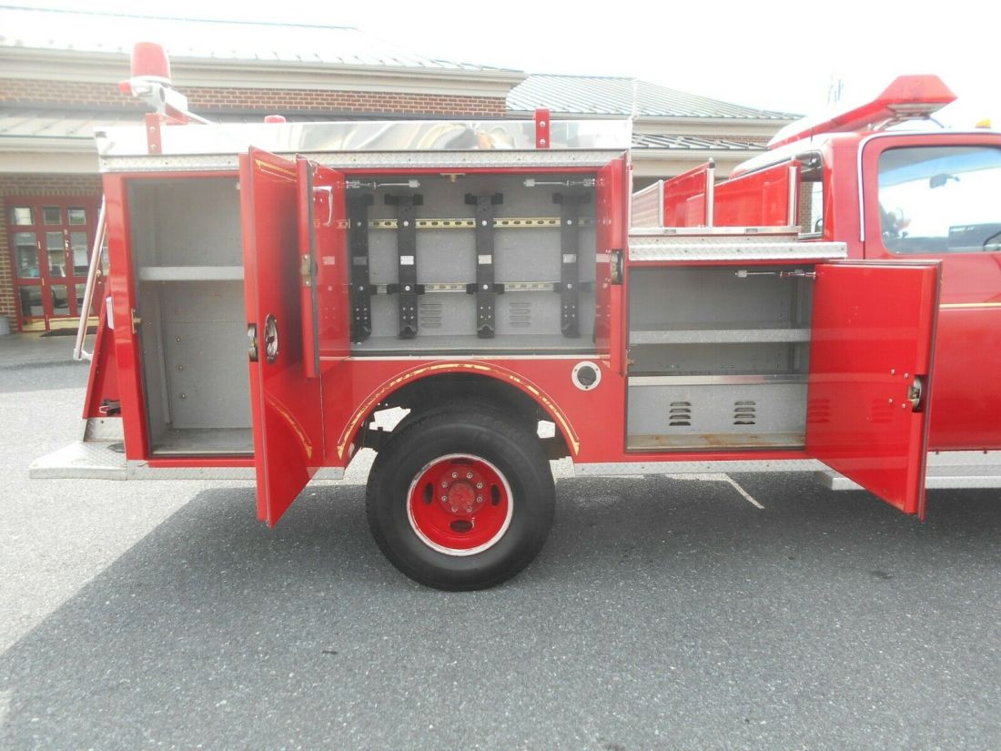 1988 Chevrolet C/K Pickup 3500 Custom Deluxe - photo 6