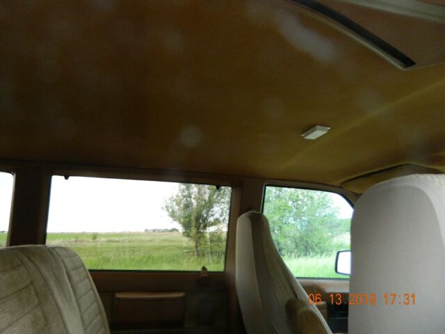 1988 Chevrolet Astro - photo 9