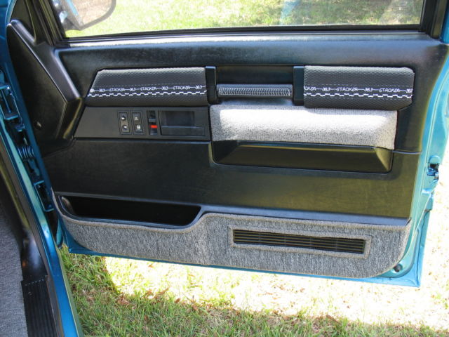 1988 Chevrolet C/K Pickup 1500 - photo 10