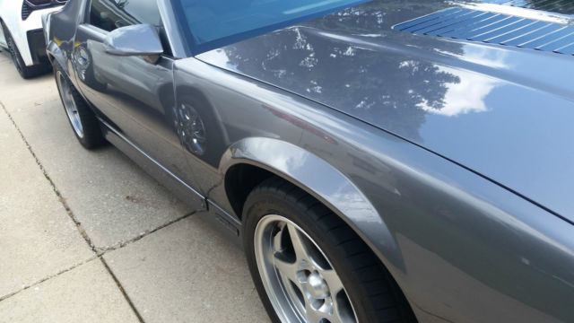 1988 Chevrolet Camaro IROC - photo 4