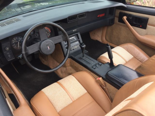 1988 Chevrolet Camaro IROC Z 28 - photo 9