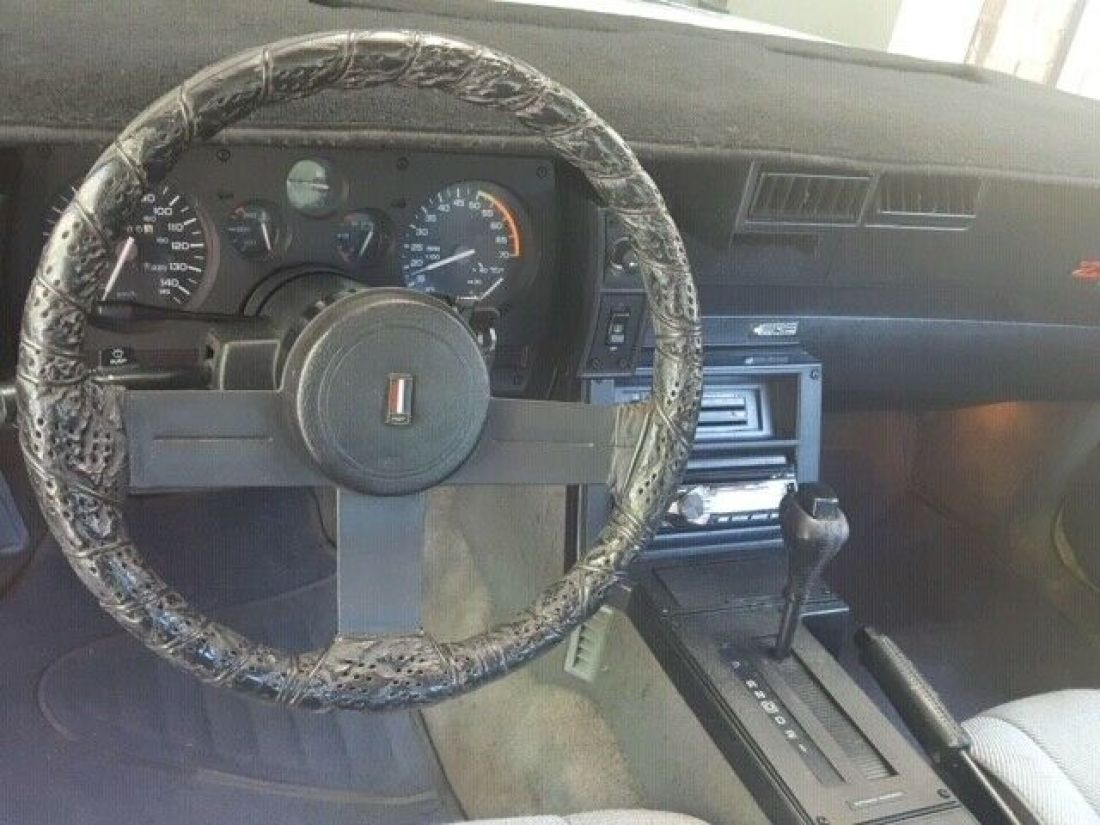1988 Chevrolet Camaro Iroc-Z - photo 11