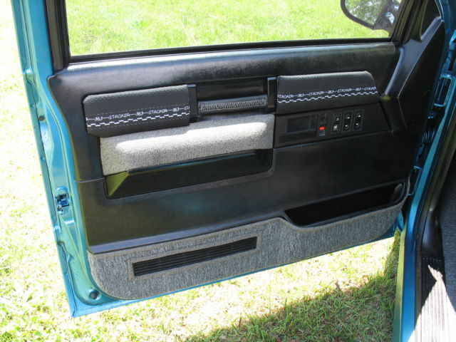1988 Chevrolet Silverado 1500 - photo 4