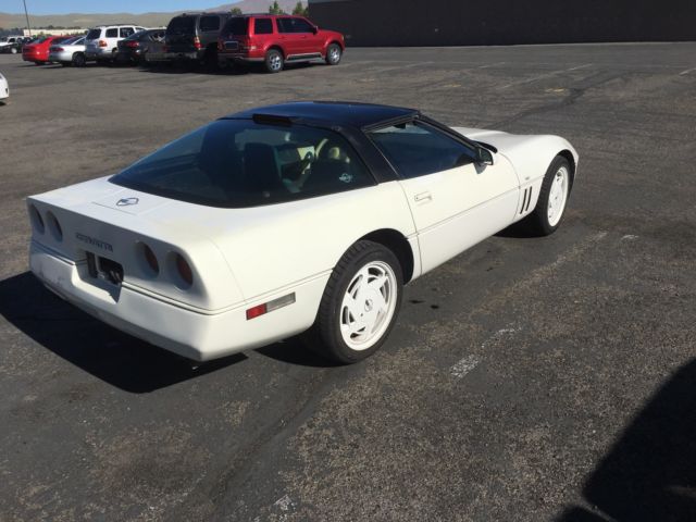 1988 Chevrolet Corvette - photo 2