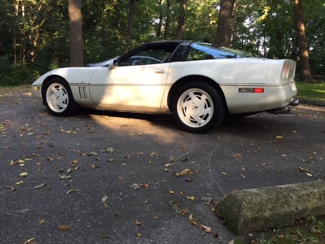1988 Chevrolet Corvette - photo 3