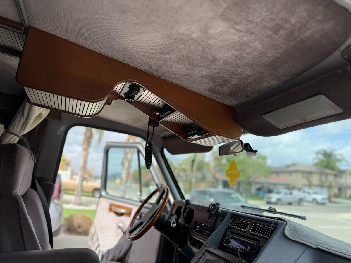 1988 Chevrolet G20 Van Conversion Van - photo 11