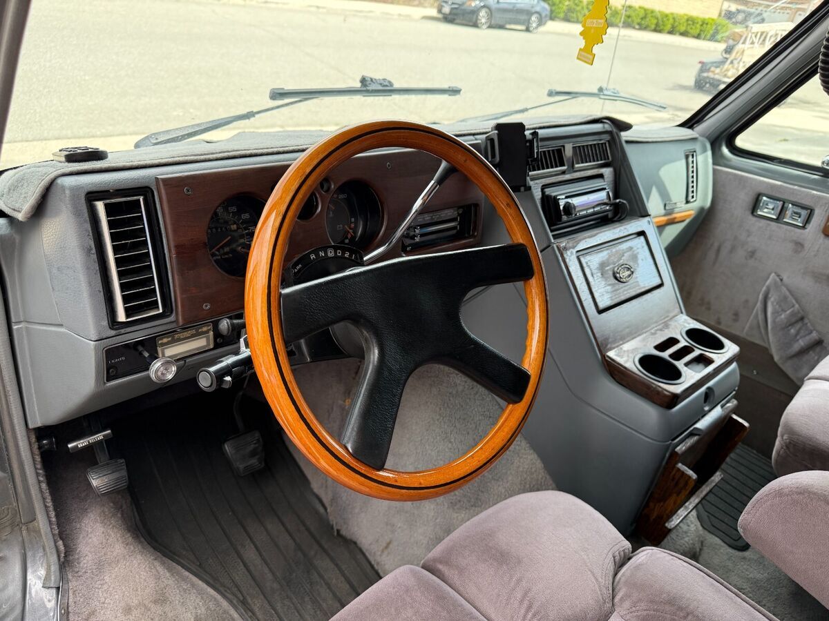 1988 Chevrolet G20 Van Conversion Van - photo 12