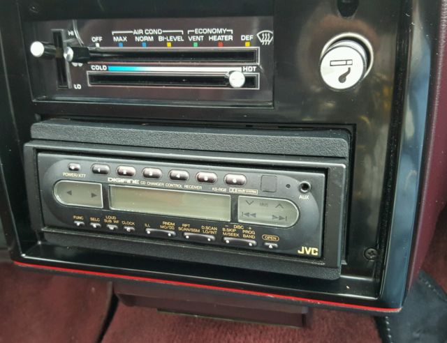 1988 Chevrolet Monte Carlo SUPER SPORT 2 DR COUPE - photo 4