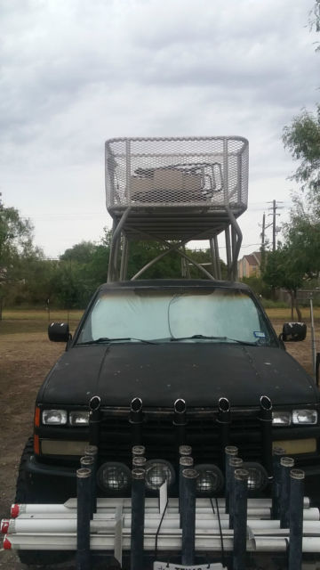 1988 Chevrolet C/K Pickup 1500 black - photo 2