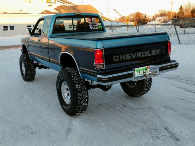 1988 Chevrolet S-10 tahoe - photo 3