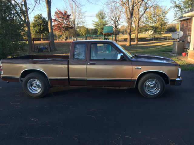 1988 Chevrolet S-10 Tahoe package - photo 2