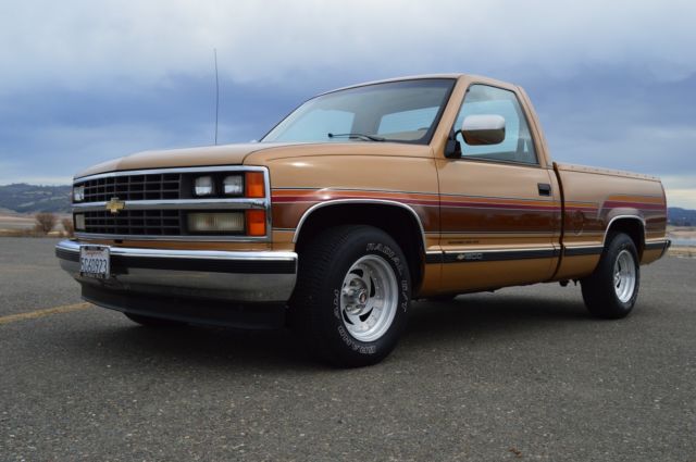 1988 Chevy Silverado Beachcomber SS Custom Lowered with springs and drop spindle 1988 Chevrolet C/K Pickup 1500 Silverado