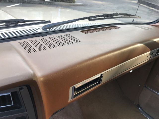 1988 Chevrolet Suburban LS - photo 11