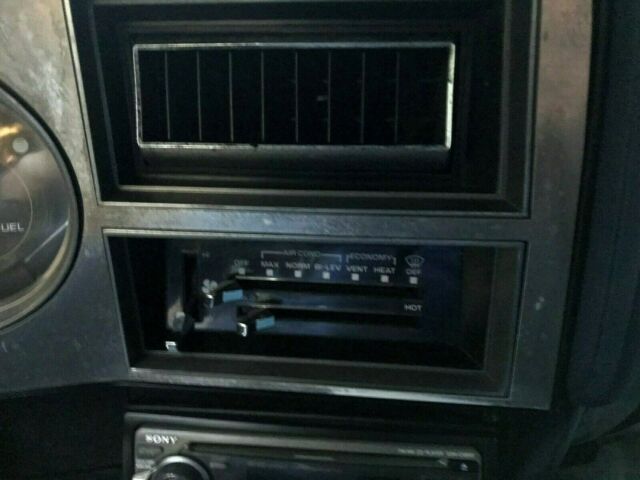 1988 Chevrolet Suburban Silverado LS K20 - photo 11