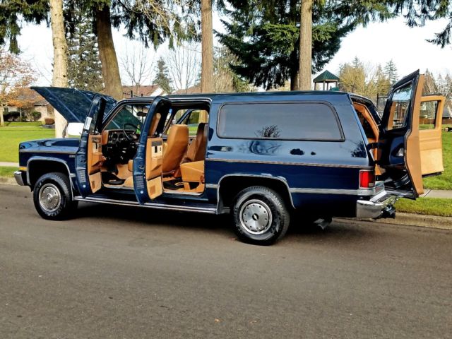 1988 Chevrolet Suburban SILERADO