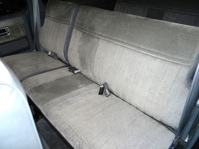 1988 Chevrolet Suburban - photo 8