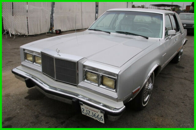 1988 Chrysler Fifth Avenue Automatic 8 Cylinder NO RESERVE 1988 Chrysler Fifth Avenue