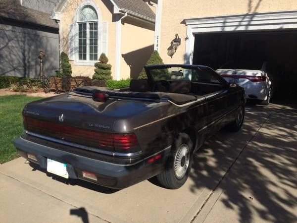 1988 Chrysler LeBaron - photo 2