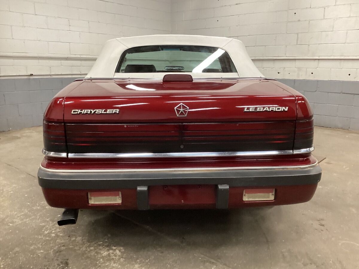 1988 Chrysler LeBaron PREMIUM - photo 10