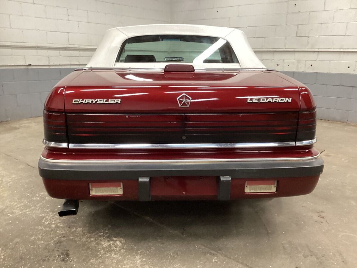 1988 Chrysler LeBaron PREMIUM - photo 8