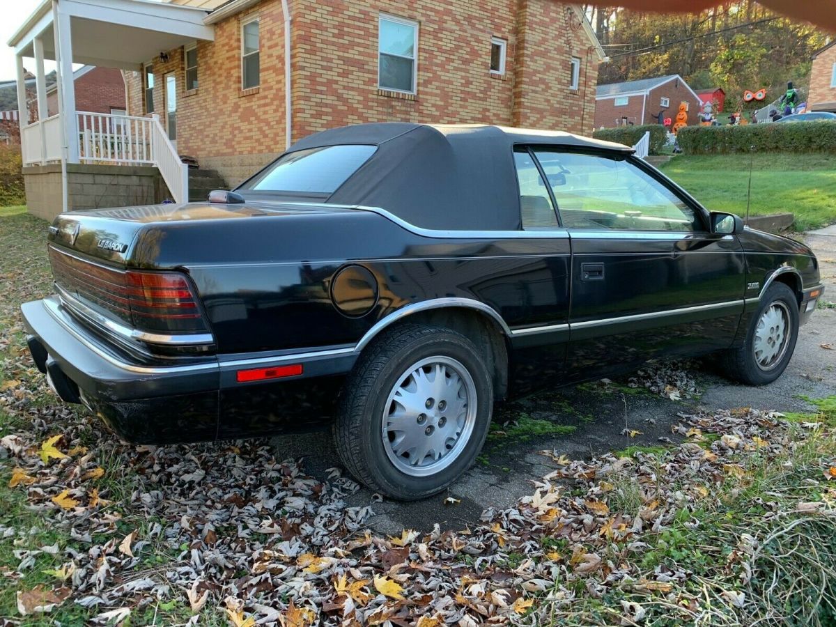 1988 Chrysler LeBaron - photo 3
