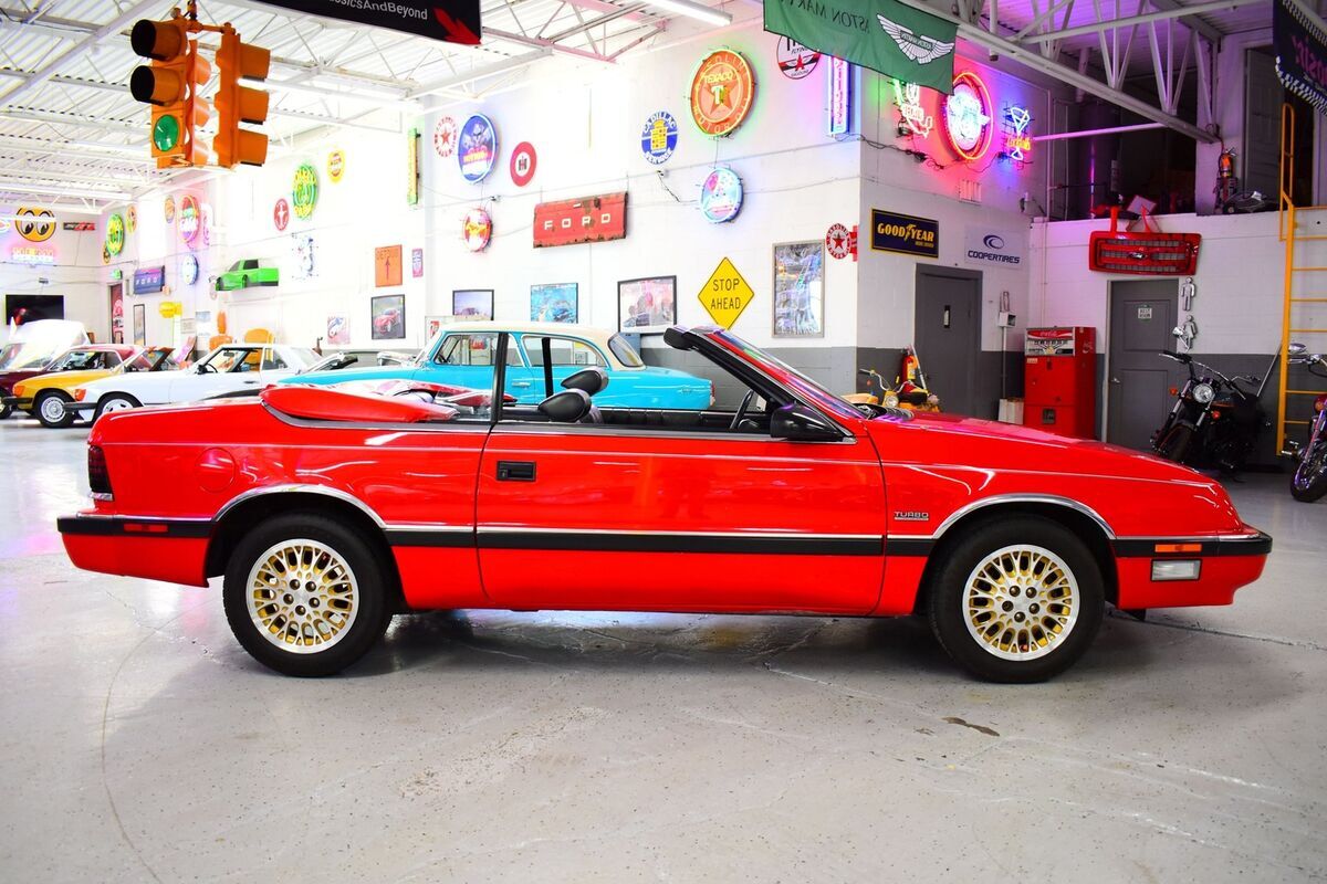 1988 Chrysler LeBaron Convertible - photo 4