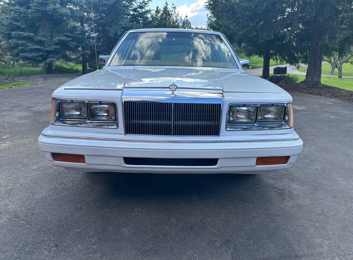 1988 Chrysler Town & Country TOWN AND COUNTRY - photo 5
