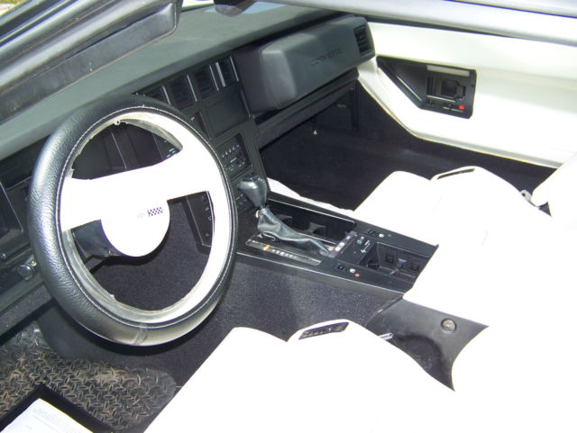 1988 Chevrolet Corvette - photo 2