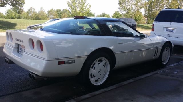 1988 Chevrolet Corvette - photo 3