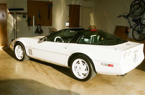 1988 Chevrolet Corvette RPO Z01 = 35th Anniversary Limited Edition