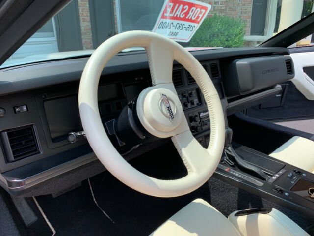1988 Chevrolet Corvette 35th Anniversary - photo 11