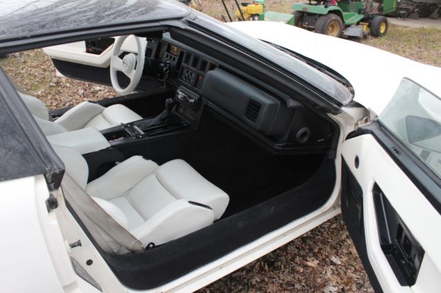 1988 Chevrolet Corvette 35th Anniversary Edition - photo 7