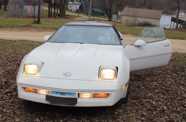 1988 Chevrolet Corvette 35th Anniversary Edition - photo 8