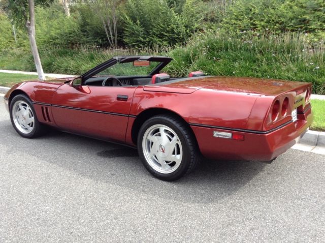1988 Corvette Convertible 10,000 Original miles 1988 Chevrolet Corvette Convertible