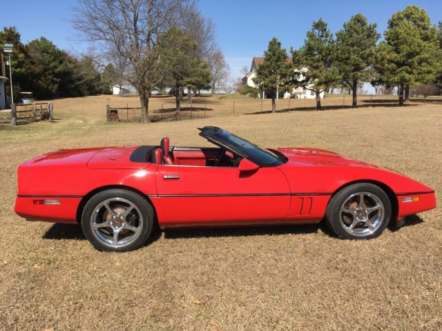 1988 Corvette Convertible Bright Red C4 Automatic 1988 Chevrolet Corvette