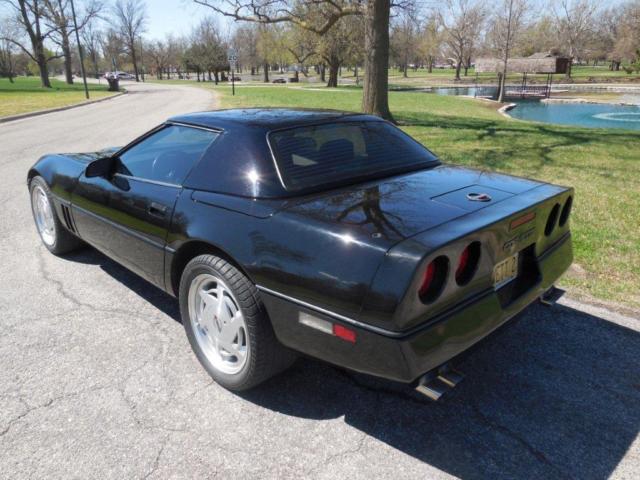1988 Chevrolet Corvette - photo 3